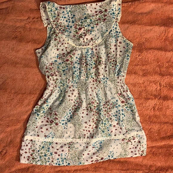 Romy Floral Sleeveless Blouse Buttons, lace, elastic waistband SZ XS - Picture 6 of 8